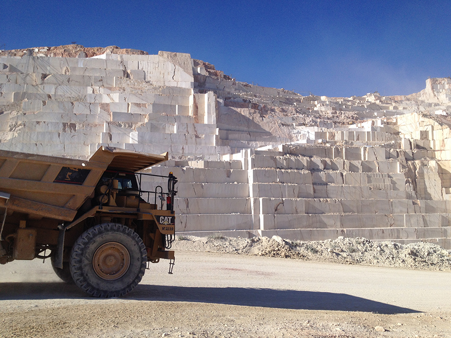Crema Marfil Marble Quarry
